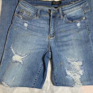 Judy Blue Women's Light Blue Distressed Boyfriend Jeans